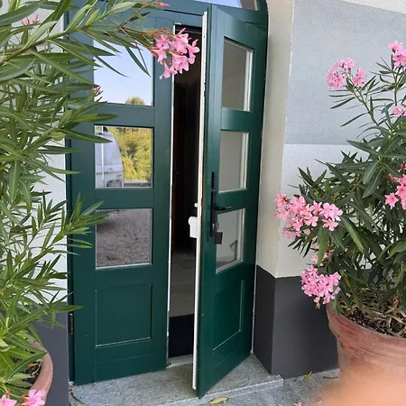 Cascina Del Merlo Villa